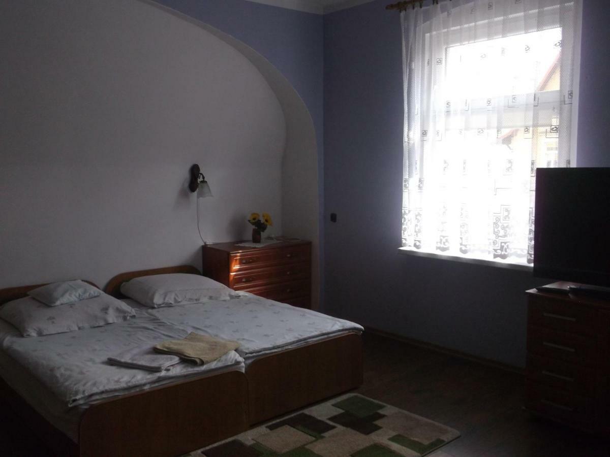 Hotel Gosciniec Iwona Glucholazy Exterior foto